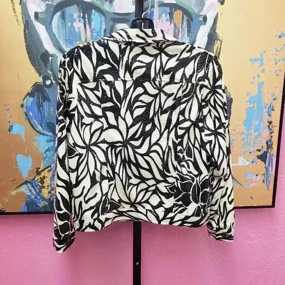 Elementz Black and White Floral Jacket with Shimmer - Picture 2 of 7